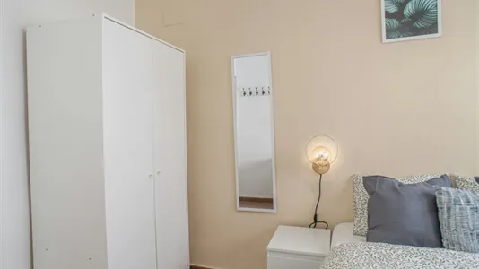 Rooms in Mislata - photo 5