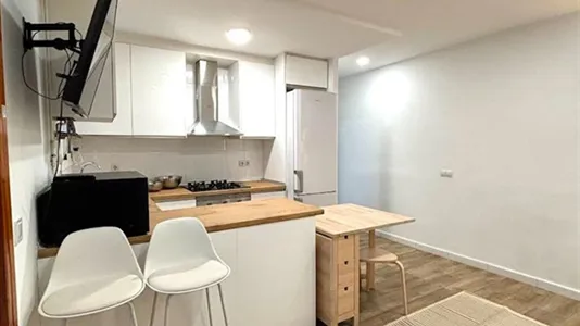 Apartments in Barcelona Ciutat Vella - photo 4