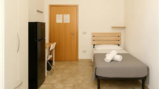 Rooms in Siena - photo 7