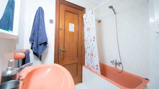 Rooms in Bilbao - photo 9