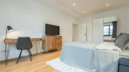 Rooms in Frankfurt Innenstadt II - photo 2