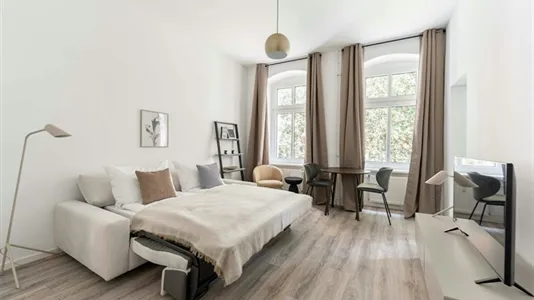 Apartments in Berlin Neukölln - photo 1