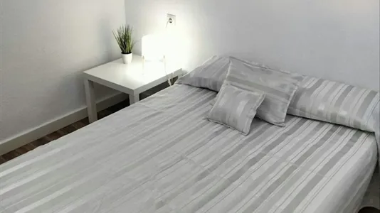 Rooms in Huerta de Santa Teresa - photo 5