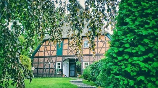 Houses in Niedersachsen Harburg - photo 1