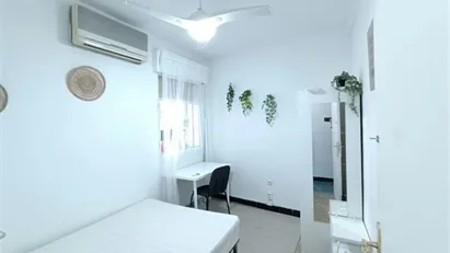 Room for rent in Sevilla Casco Antiguo, Sevilla