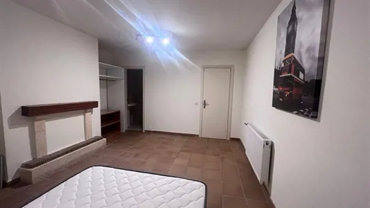 Rooms in Madrid Fuencarral-El Pardo - photo 3