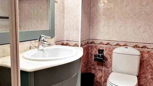 Rooms in Madrid Hortaleza - photo 8