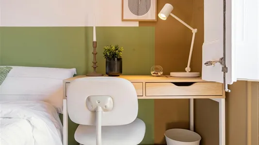 Rooms in Barcelona Ciutat Vella - photo 4