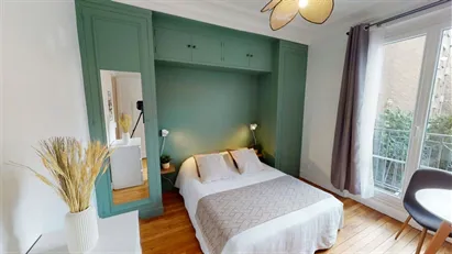 Room for rent in Paris 16ème arrondissement (South), Paris