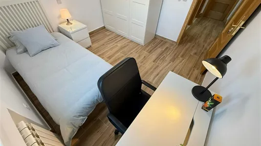 Rooms in Madrid Barajas - photo 4