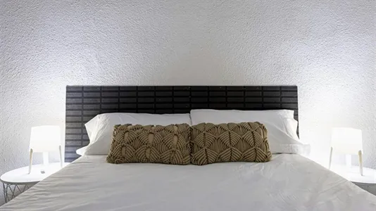 Rooms in Madrid Chamberí - photo 2