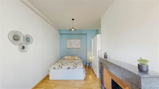 Apartments in Saint-Étienne - photo 10
