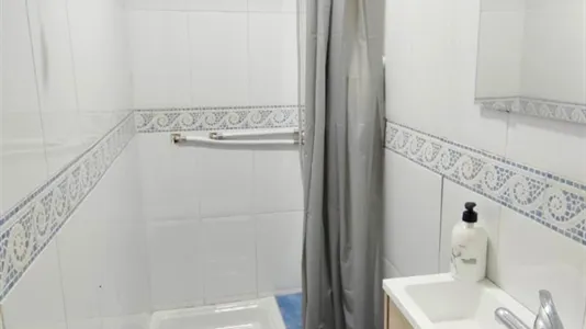 Rooms in Almería - photo 5
