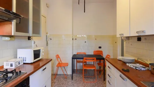 Rooms in Roma Municipio IX – EUR - photo 7