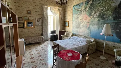 Room for rent in Napoli Municipalità 2, Naples