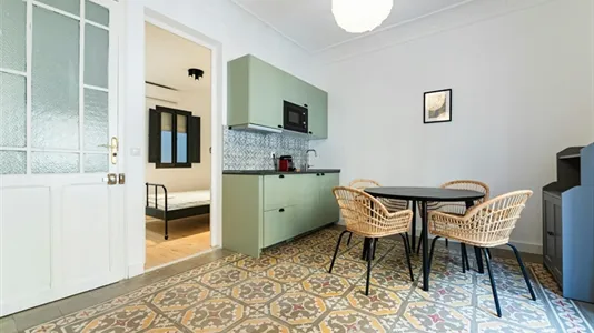 Apartments in Valencia L'Eixample - photo 2
