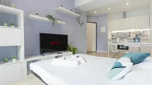 Apartments in Milano Zona 2 - Stazione Centrale, Gorla, Turro, Greco, Crescenzago - photo 9