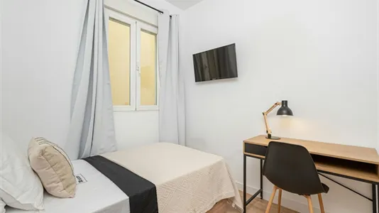 Rooms in Madrid Chamberí - photo 3