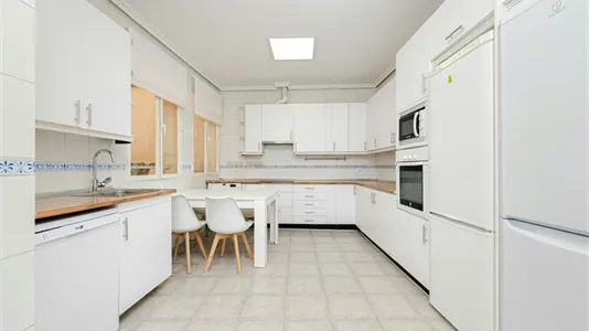 Rooms in Madrid Moncloa-Aravaca - photo 8