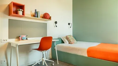 Room for rent in Milano Zona 9 - Porta Garibaldi, Niguarda, Milan
