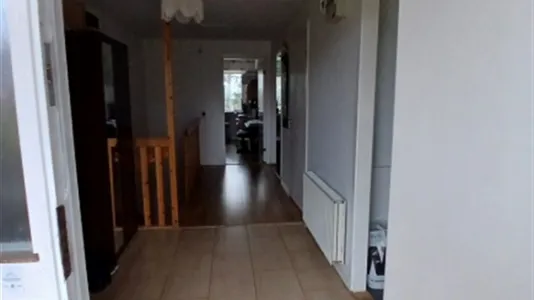 Houses in Södertälje - photo 12