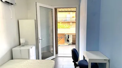 Room for rent in Roma Municipio VI – Roma Delle Torri, Rome