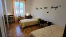 Room for rent, Turin, Piemonte, &lt;span class=&quot;blurred street&quot; onclick=&quot;ProcessAdRequest(10810776)&quot;&gt;&lt;span class=&quot;hint&quot;&gt;See streetname&lt;/span&gt;[xxxxxxxxxxxxx]&lt;/span&gt;