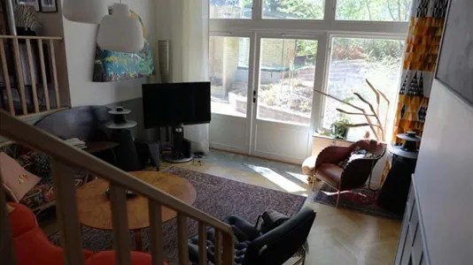 Houses in Huddinge - photo 2