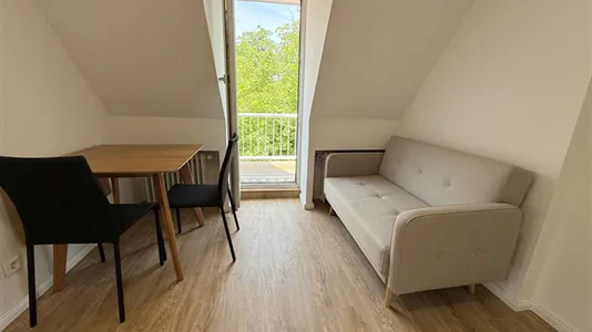 Apartments in Berlin Steglitz-Zehlendorf - photo 2