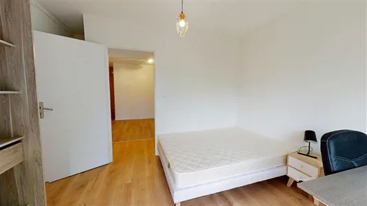 Rooms in Lyon - photo 3