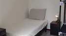 Room for rent, Porto (Distrito), &lt;span class=&quot;blurred street&quot; onclick=&quot;ProcessAdRequest(10726613)&quot;&gt;&lt;span class=&quot;hint&quot;&gt;See streetname&lt;/span&gt;[xxxxxxxxxxxxx]&lt;/span&gt;