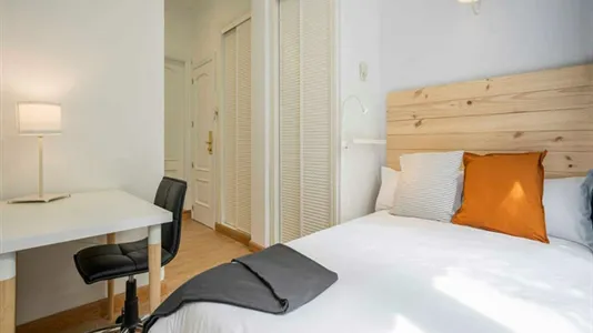 Rooms in Madrid Centro - photo 5