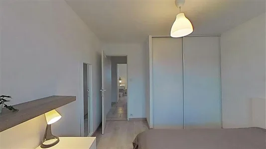 Rooms in Grenoble - photo 6