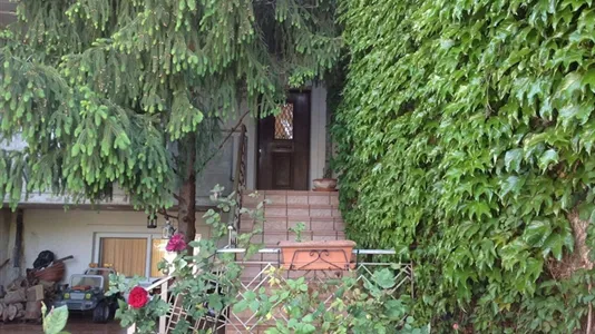 Houses in Athens Agios Nikolaos - photo 2