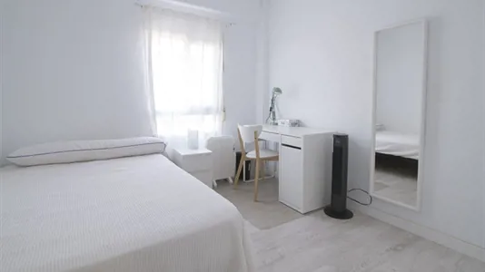 Rooms in Tavernes Blanques - photo 1