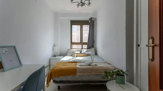 Rooms in Valencia Camins al Grau - photo 1