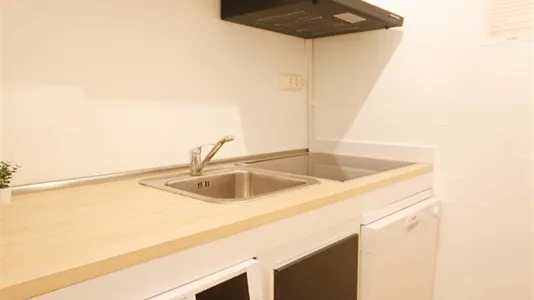 Rooms in Barcelona Eixample - photo 6