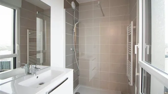 Rooms in Lyon - photo 7