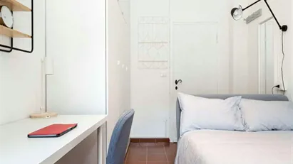Room for rent in Milano Zona 4 - Vittoria, Forlanini, Milan