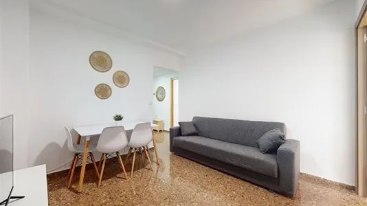 Rooms in Tavernes Blanques - photo 5