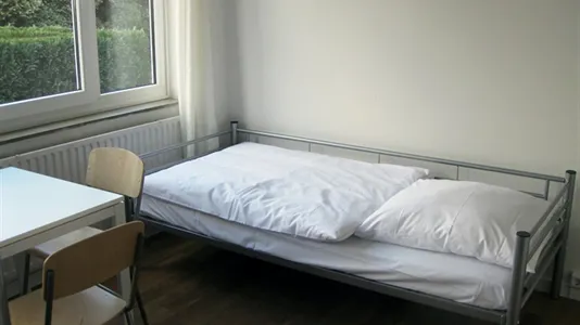Rooms in Hamburg Mitte - photo 1