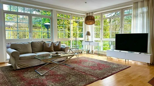 Houses in Hamburg Wandsbek - photo 1