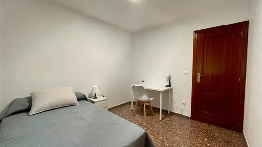 Apartments in Alcoy/Alcoi - photo 7