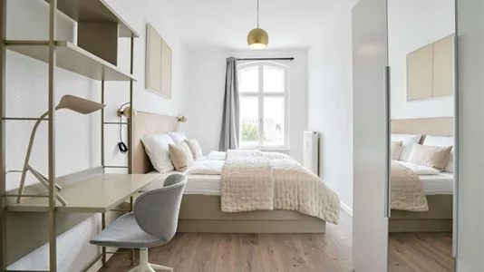 Apartments in Location is not specified - photo 6