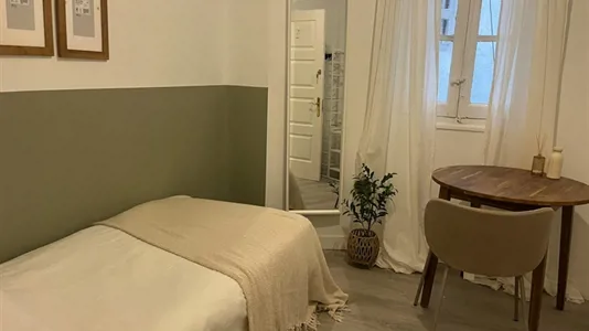 Rooms in Madrid Retiro - photo 1