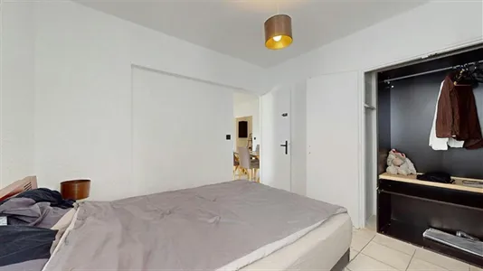 Apartments in Nîmes - photo 8