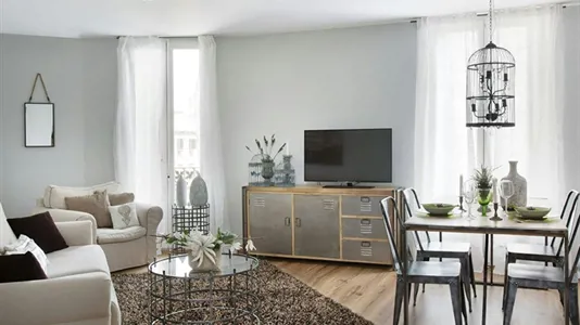 Apartments in Barcelona Eixample - photo 3