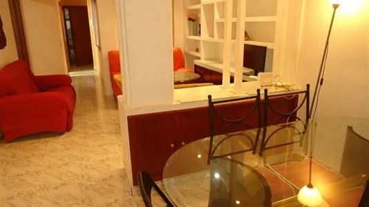 Rooms in Córdoba - photo 7