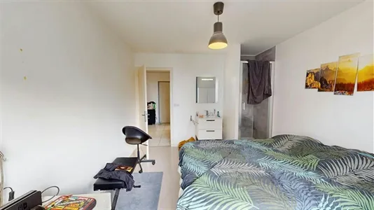 Rooms in Saint-Julien-en-Genevois - photo 3