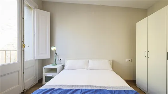 Apartments in Barcelona Ciutat Vella - photo 6